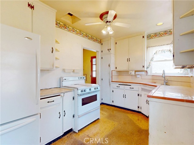 10515 Tujunga Canyon Boulevard, Tujunga CA: https://media.crmls.org/medias/969e7103-5e4a-43f6-9e0f-d88d3112751c.jpg