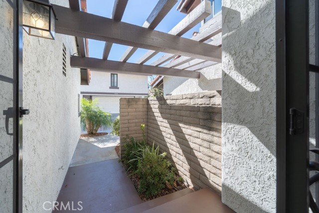 Detail Gallery Image 3 of 39 For 5002 E Atherton, Long Beach,  CA 90815 - 2 Beds | 2/1 Baths