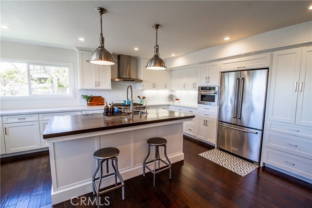 807 El Redondo Avenue, Redondo Beach CA: https://media.crmls.org/medias/969e8242-dd85-44d5-b2b6-1590c1dcda99.jpg
