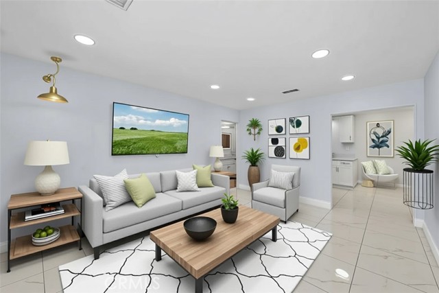 Detail Gallery Image 13 of 66 For 14712 Newland St, Midway City,  CA 92655 - 8 Beds | 6 Baths