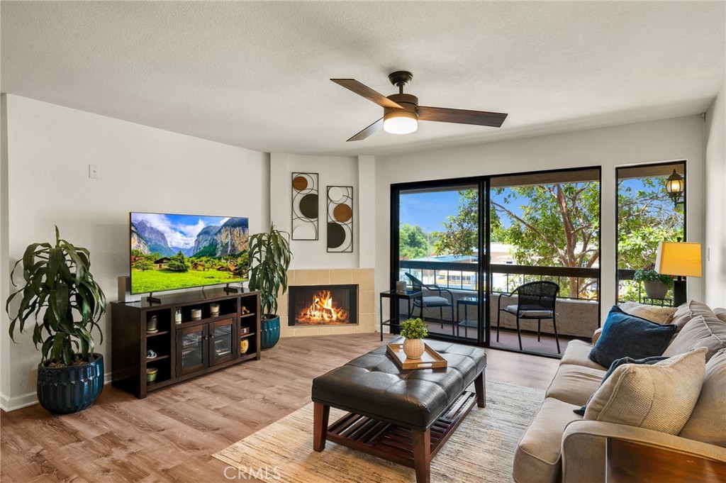 5605 Friars #296