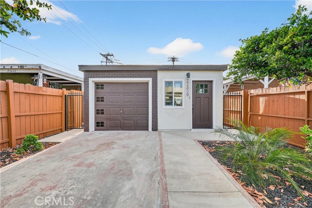 Detail Gallery Image 3 of 42 For 22429 Ibex, Hawaiian Gardens,  CA 90716 - 2 Beds | 1 Baths