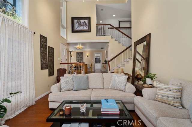 Detail Gallery Image 10 of 50 For 2790 Woodwardia Dr, Los Angeles,  CA 90077 - 5 Beds | 4 Baths