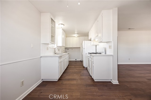 Detail Gallery Image 14 of 37 For 1931 Calle Arboleda, Hemet,  CA 92545 - 2 Beds | 1 Baths