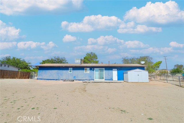 16459 Bunnell Avenue, Victorville CA: https://media.crmls.org/medias/96a1e8a1-61af-44ff-864e-7c362a9b3c31.jpg