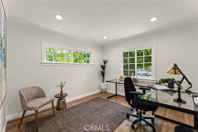Detail Gallery Image 33 of 43 For 4428 Saugus Ave, Sherman Oaks,  CA 91403 - 4 Beds | 4 Baths