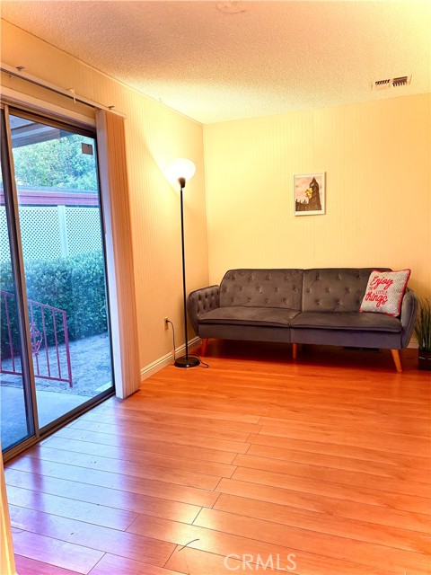 Detail Gallery Image 20 of 40 For 1919 W Coronet Ave #9,  Anaheim,  CA 92801 - 3 Beds | 2 Baths