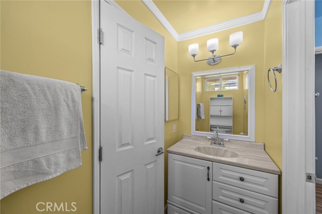 820 Cozy Court, Fallbrook CA: https://media.crmls.org/medias/96a2639e-f1c3-44d6-9441-92e541e16f07.jpg