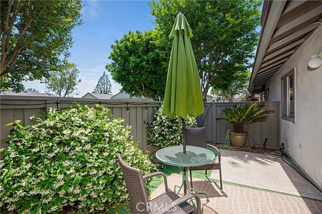 Detail Gallery Image 27 of 44 For 17416 via Lindo #101,  Tustin,  CA 92780 - 3 Beds | 2 Baths
