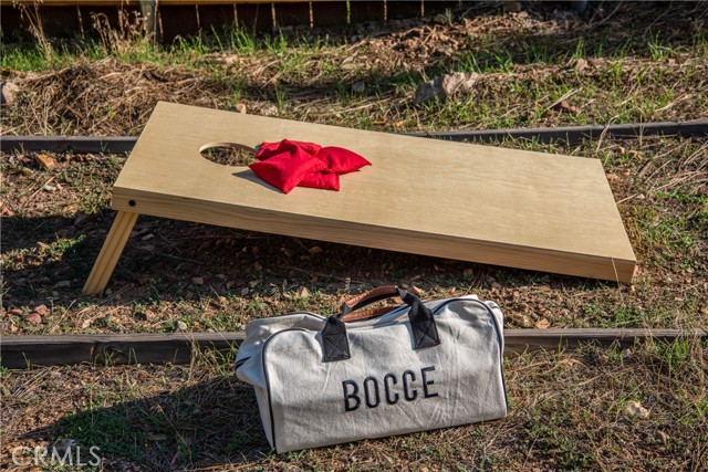 Detail Gallery Image 30 of 39 For 1002 White Mountain, Big Bear City,  CA 92314 - 4 Beds | 3/1 Baths