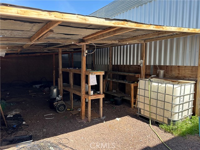 Detail Gallery Image 10 of 23 For 46363 Valley Center a, B,  Newberry Springs,  CA 92365 - 5 Beds | 3 Baths