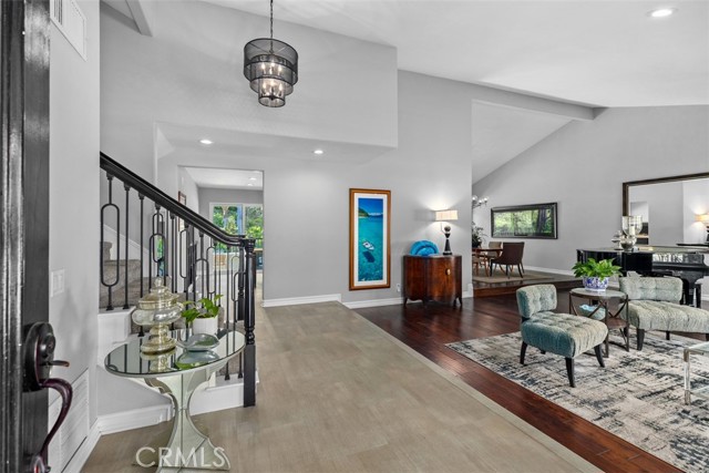 27215 Stagewood Court, Laguna Hills CA: https://media.crmls.org/medias/96a3032f-2e78-4d36-87c6-7386e12bf3f3.jpg
