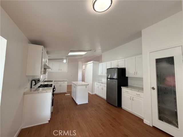 Detail Gallery Image 12 of 30 For 1441 Paso Real Ave #203,  Rowland Heights,  CA 91748 - 4 Beds | 2 Baths