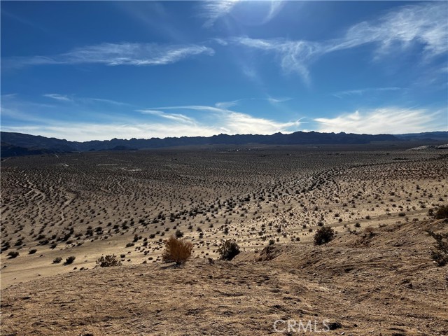 Detail Gallery Image 3 of 29 For 5055 Shoshone Valley Rd, Twentynine Palms,  CA 92277 - – Beds | – Baths