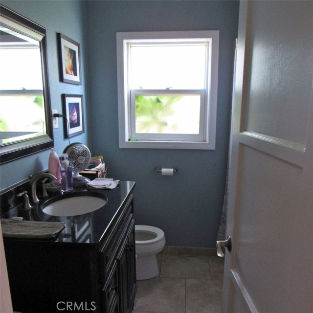 Image 13 of 25 For 2803 Frankel