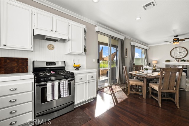 Image 7 of 39 For 16 Balustrade