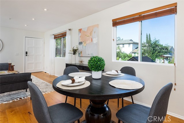1018 Magnolia Street, South Pasadena CA: https://media.crmls.org/medias/96a59c5d-141b-41f5-a53b-e185be10afda.jpg