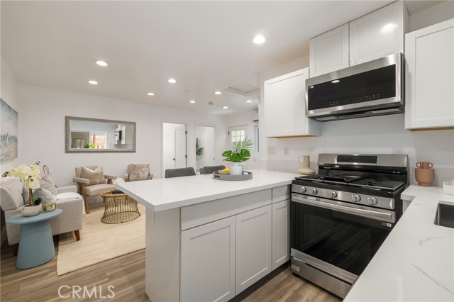 11012 Montgomery Avenue, Granada Hills CA: https://media.crmls.org/medias/96a5a109-4f3a-404d-88d0-e8e07d8ce069.jpg