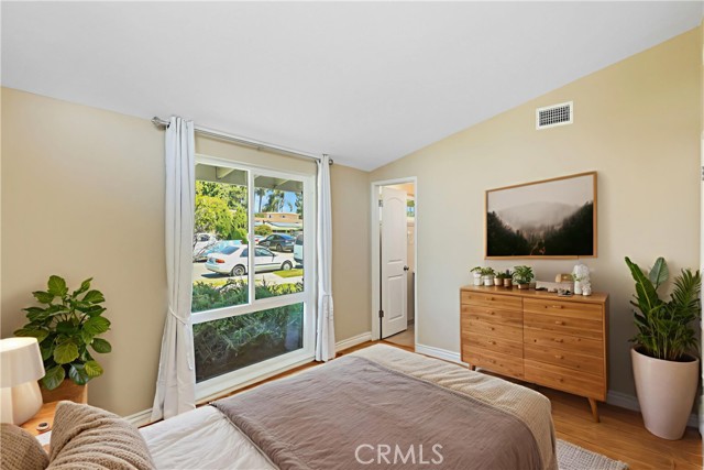 526 N Emerald Drive, Orange CA: https://media.crmls.org/medias/96a6086a-6413-40a7-aa94-a1f05b50bd9a.jpg