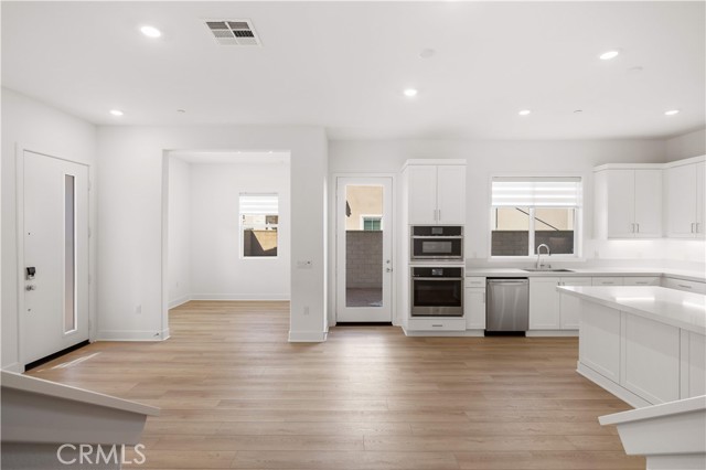 Detail Gallery Image 19 of 62 For 289 Shoveler, Irvine,  CA 92618 - 4 Beds | 2/1 Baths