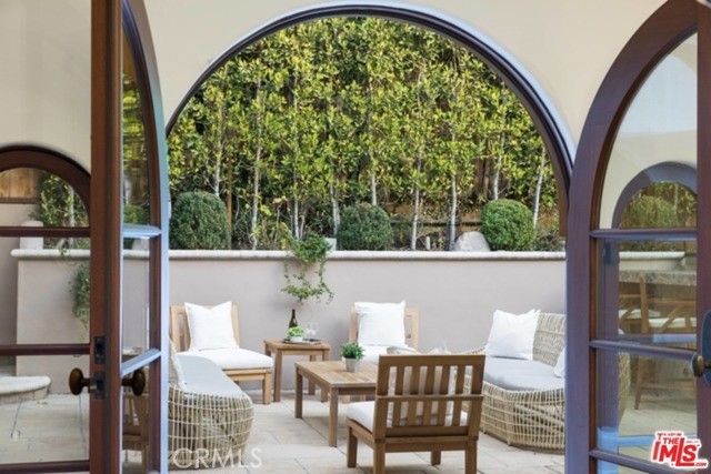 Detail Gallery Image 26 of 29 For 746 Norway Ln, Los Angeles,  CA 90049 - 5 Beds | 6 Baths