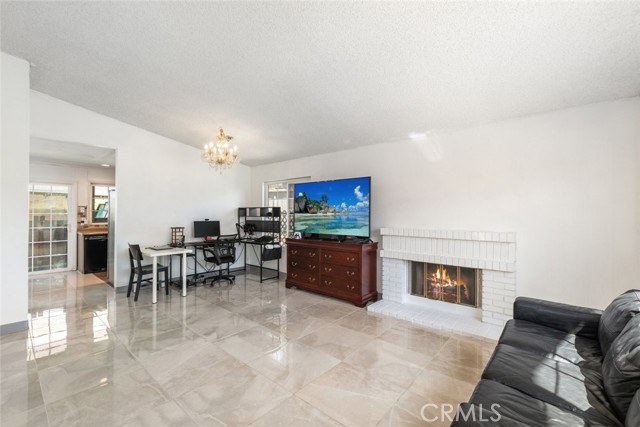 Detail Gallery Image 13 of 35 For 974 Blossom Hill Dr, Corona,  CA 92878 - 3 Beds | 2 Baths