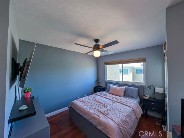 54 Oval Road, Irvine CA: https://media.crmls.org/medias/96a71d37-a556-4764-95d5-772aa91fc4d7.jpg