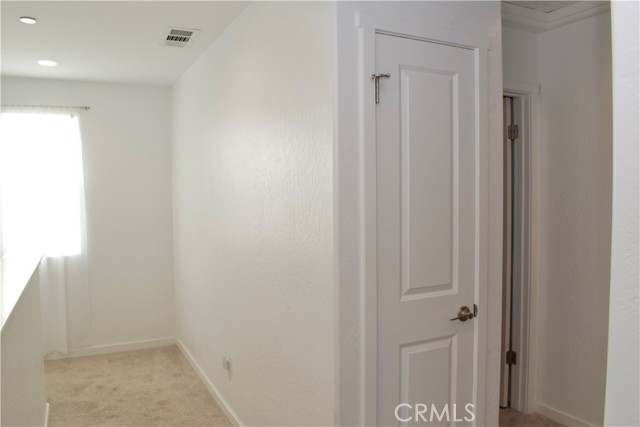 4136 N Vaughan Avenue, Fresno CA: https://media.crmls.org/medias/96a83822-3055-422e-bff5-c74ac5086cac.jpg