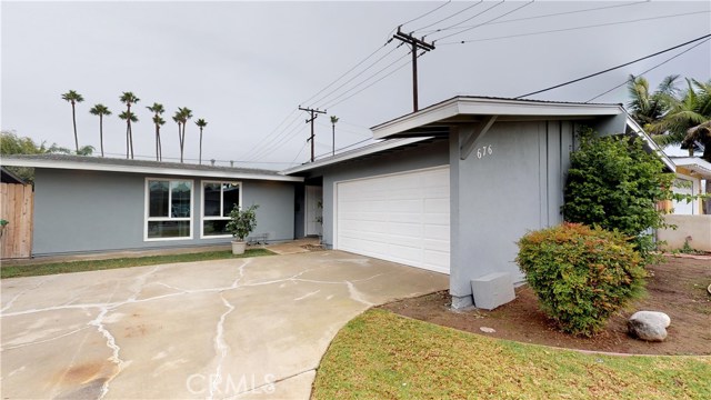 676 W Wilson St, Costa Mesa, CA 92627