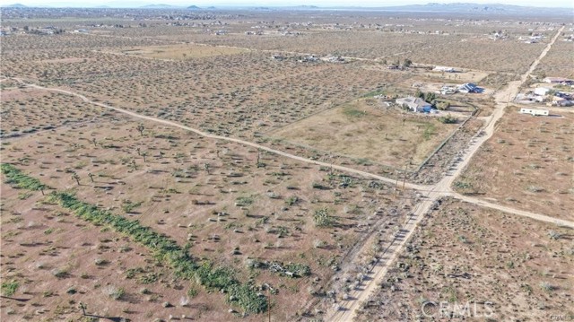 Detail Gallery Image 8 of 9 For 111 Rochester, Phelan,  CA 92371 - – Beds | – Baths