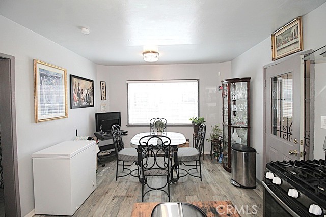 Detail Gallery Image 11 of 23 For 108 W Grandview Dr, Barstow,  CA 92311 - 2 Beds | 2 Baths