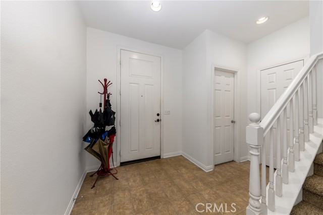 5534 Hartness Court, Fontana CA: https://media.crmls.org/medias/96aa0b60-792e-47c3-8f85-a184215ec90b.jpg