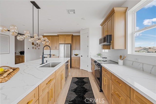 Detail Gallery Image 3 of 17 For 19187 Cottonwood Dr, Desert Hot Springs,  CA 92241 - 3 Beds | 2/1 Baths