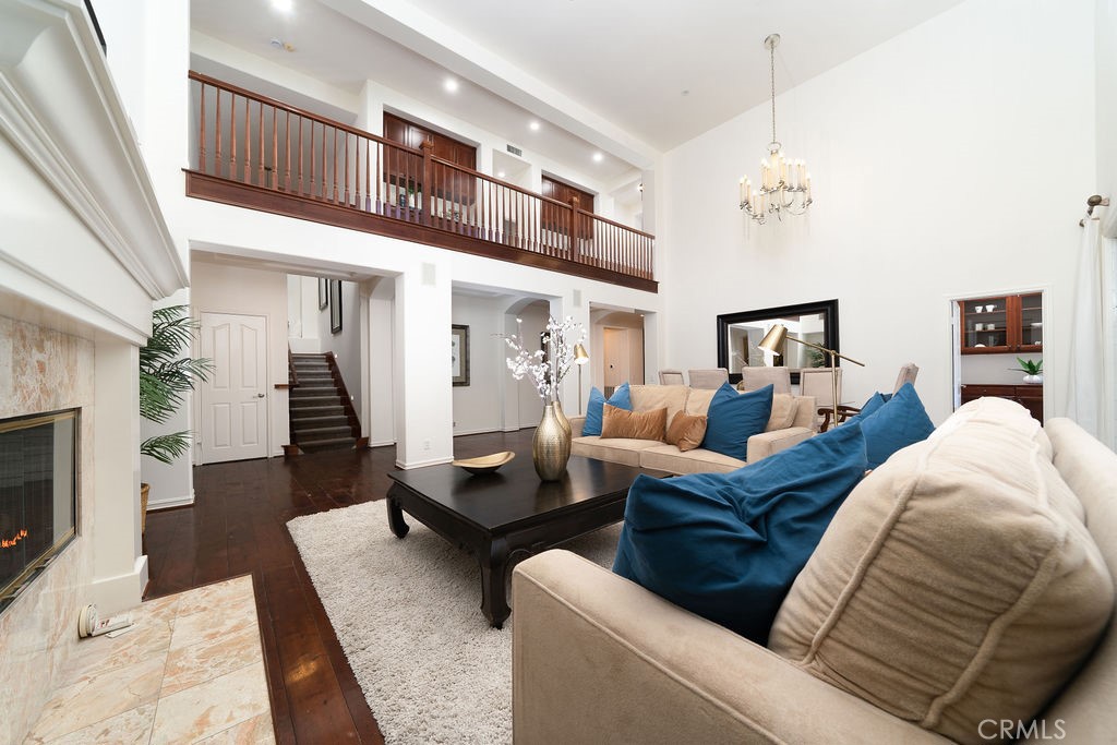 MLS #OC25255873 image #5