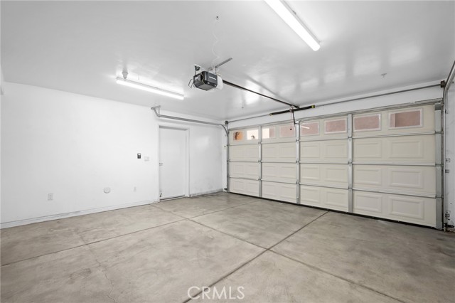 Detail Gallery Image 30 of 31 For 10118 Fernglen #1,  Tujunga,  CA 91042 - 3 Beds | 2/1 Baths