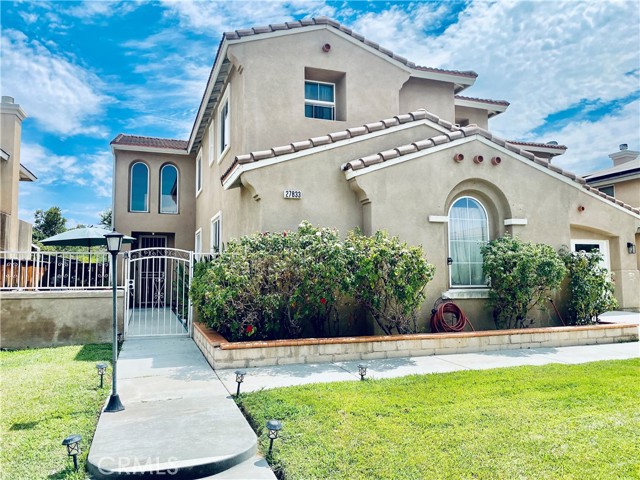 Detail Gallery Image 6 of 53 For 27833 Auburn Ln, Moreno Valley,  CA 92555 - 5 Beds | 3/1 Baths