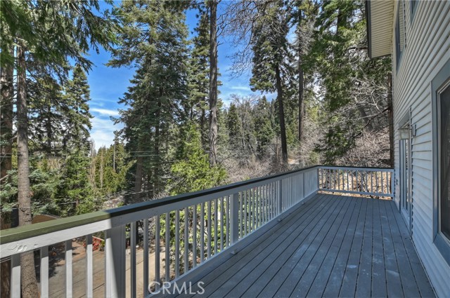 Detail Gallery Image 35 of 41 For 835 Lake Dr, Lake Arrowhead,  CA 92352 - 3 Beds | 2 Baths
