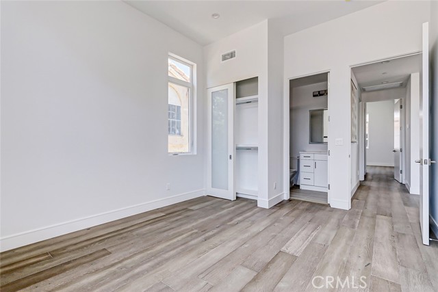 Detail Gallery Image 33 of 41 For 2321 Clark Ln #B,  Redondo Beach,  CA 90278 - 4 Beds | 4/1 Baths