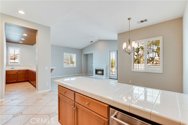 Detail Gallery Image 19 of 75 For 18614 Glass Mountain Dr, Riverside,  CA 92504 - 4 Beds | 3/1 Baths