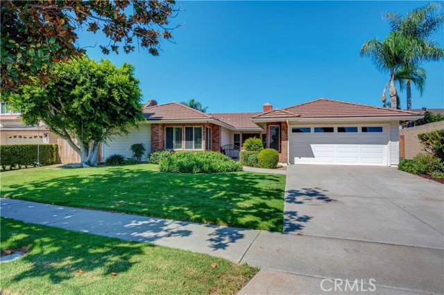 713 Hollyhock Ln, Placentia, CA 92870