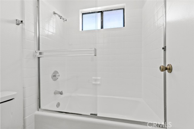 Detail Gallery Image 49 of 66 For 1321 Greenbriar, Glendale,  CA 91207 - 4 Beds | 3/1 Baths