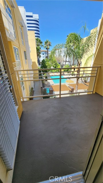 Detail Gallery Image 20 of 35 For 21301 Erwin St #424,  Woodland Hills,  CA 91367 - 2 Beds | 2 Baths