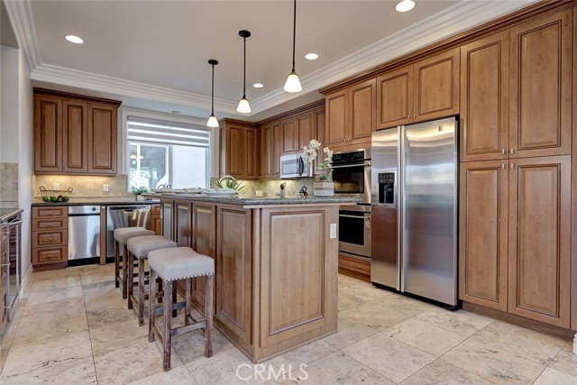 720 10th Street, Hermosa Beach, California 90254, 4 Bedrooms Bedrooms, ,3 BathroomsBathrooms,Residential,Sold,10th,SB21226543