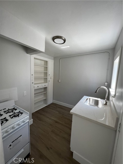 Detail Gallery Image 6 of 9 For 1240 Dawson Ave, Long Beach,  CA 90804 - 0 Beds | 1 Baths