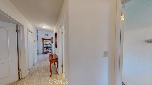 Detail Gallery Image 15 of 66 For 1028 Nielson Rd, Pinon Hills,  CA 92372 - 3 Beds | 2/1 Baths