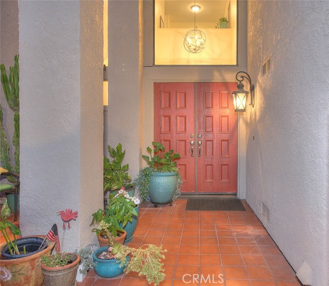 1531 Corte Caballo, Upland CA: https://media.crmls.org/medias/96b0df8d-601d-4391-bd79-53de9a1b022f.jpg
