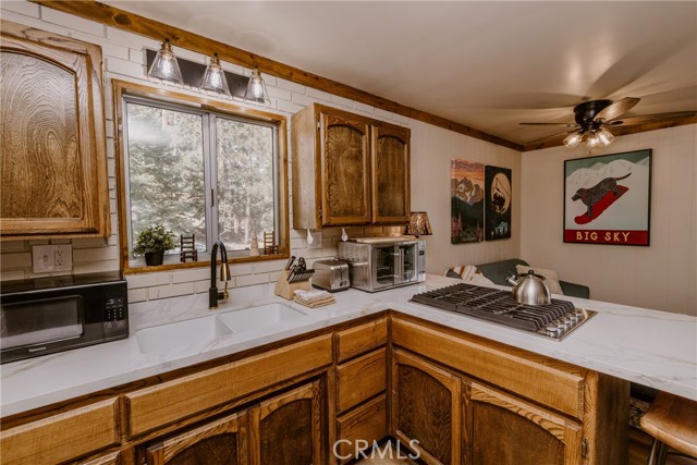 42975 Falls, Big Bear Lake, CA 92315