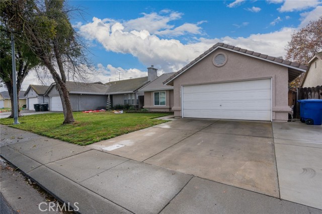 Detail Gallery Image 2 of 36 For 3920 El Portal Pl, Modesto,  CA 95357 - 3 Beds | 2 Baths