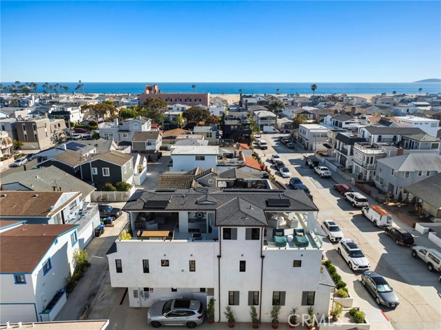 318 Coronado Street, Newport Beach CA: https://media.crmls.org/medias/96b32c9d-7f9e-4fdb-b7e6-220fe79e9ed5.jpg