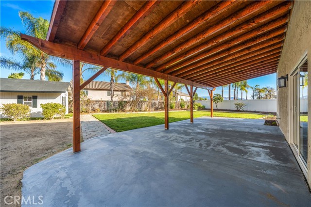 31832 Poole Court, Temecula CA: https://media.crmls.org/medias/96b3c1b9-3d8e-4896-b66c-7687c1eba20c.jpg